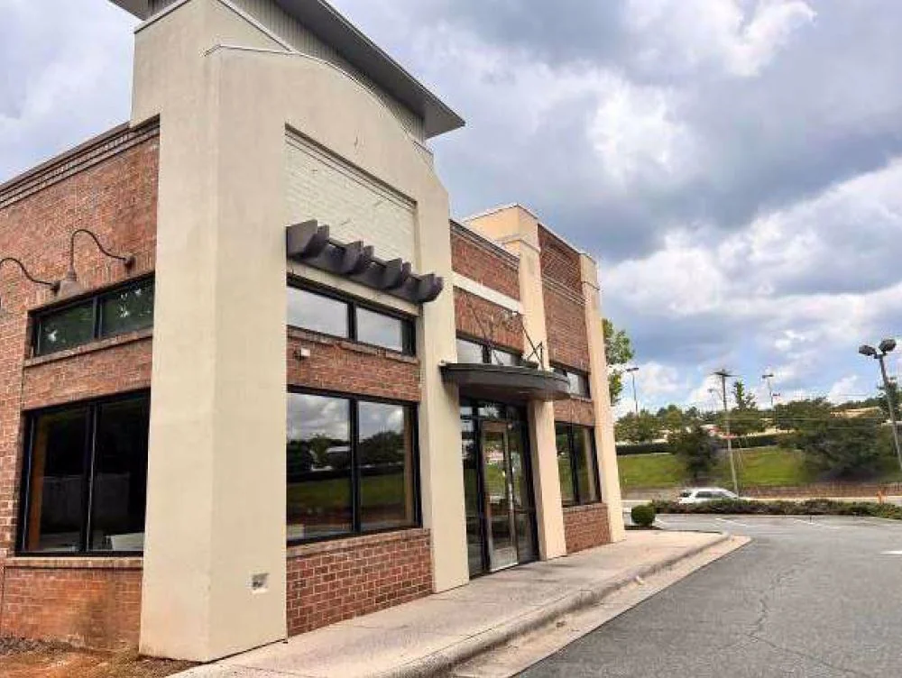 140 Hanes Square Shop Circle — Lease in Winston-Salem, NC, photo 3 of 6