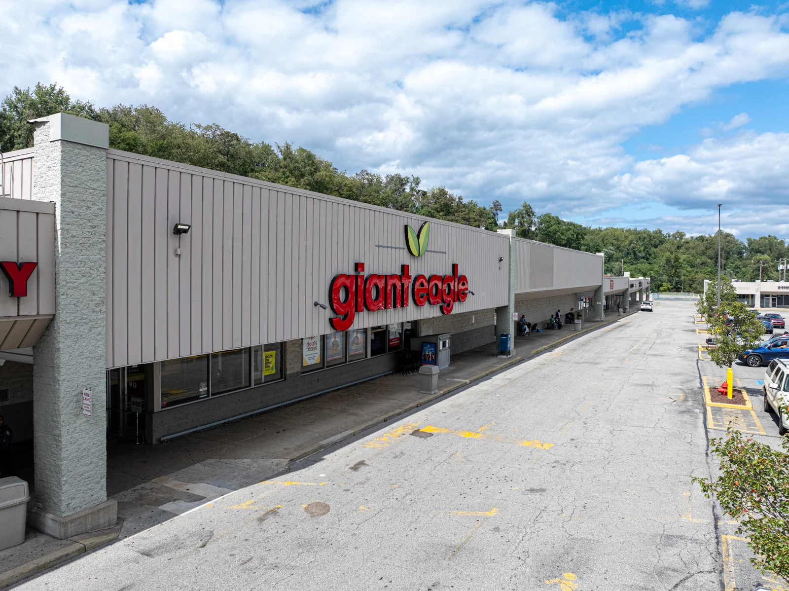 Braddock Hills Shopping Center - photo 1 - Pittsburgh, PA
