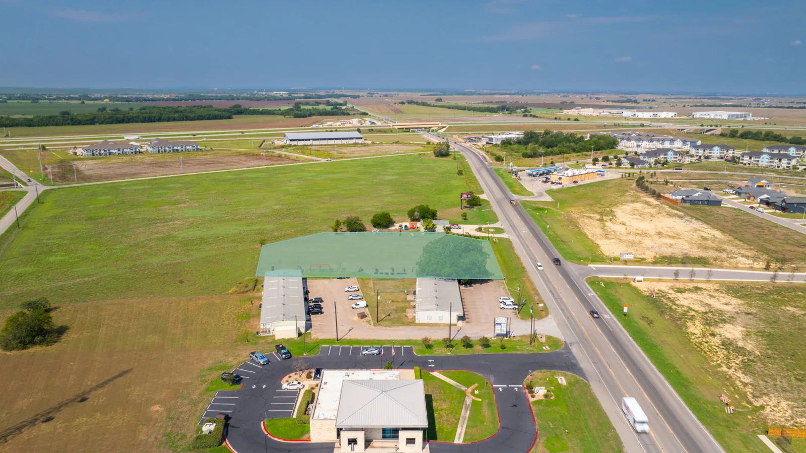 1.34 Acres in Lockhart Near Future HEB — Lease in Lockhart, TX, photo 1 of 6