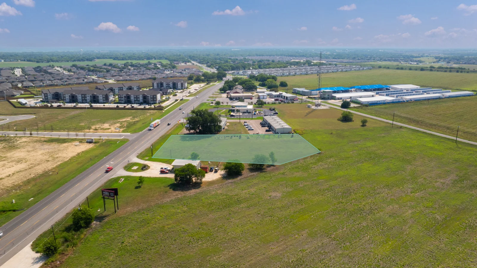 1.34 Acres in Lockhart Near Future HEB — Lease in Lockhart, TX, photo 2 of 6