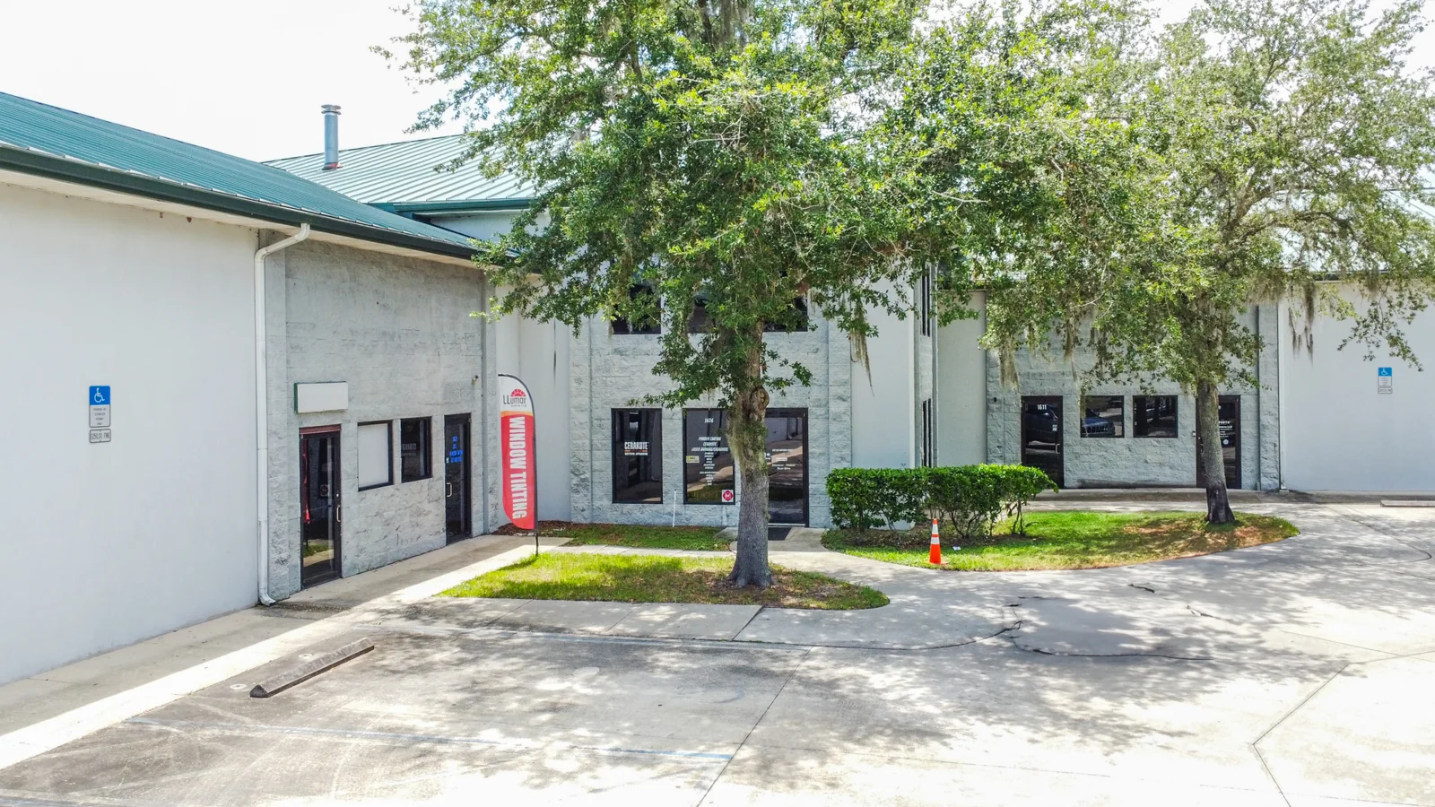 DeLand Industrial Center — Lease in Deland, FL, photo 1 of 4