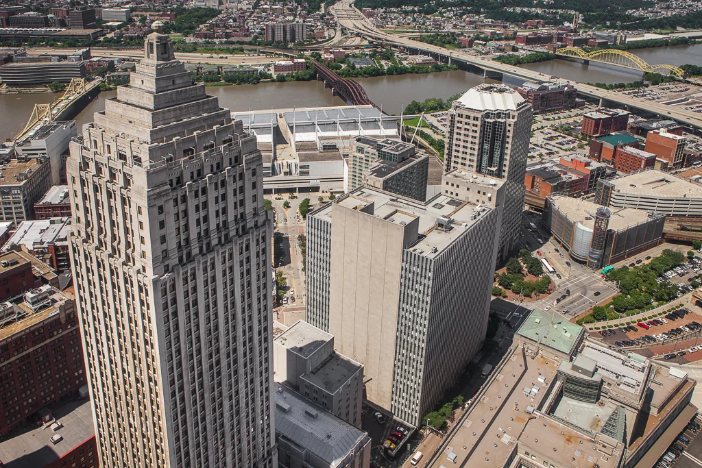 Gulf Tower - photo 1 - Pittsburgh, PA