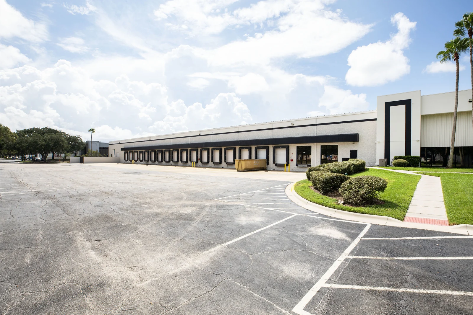 1350 Tradeport Dr. - photo 2 - Orlando, FL