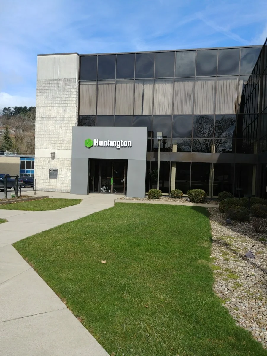 Office in Fairmont, WV — Lease in Fairmont, WV, photo 1 of 2