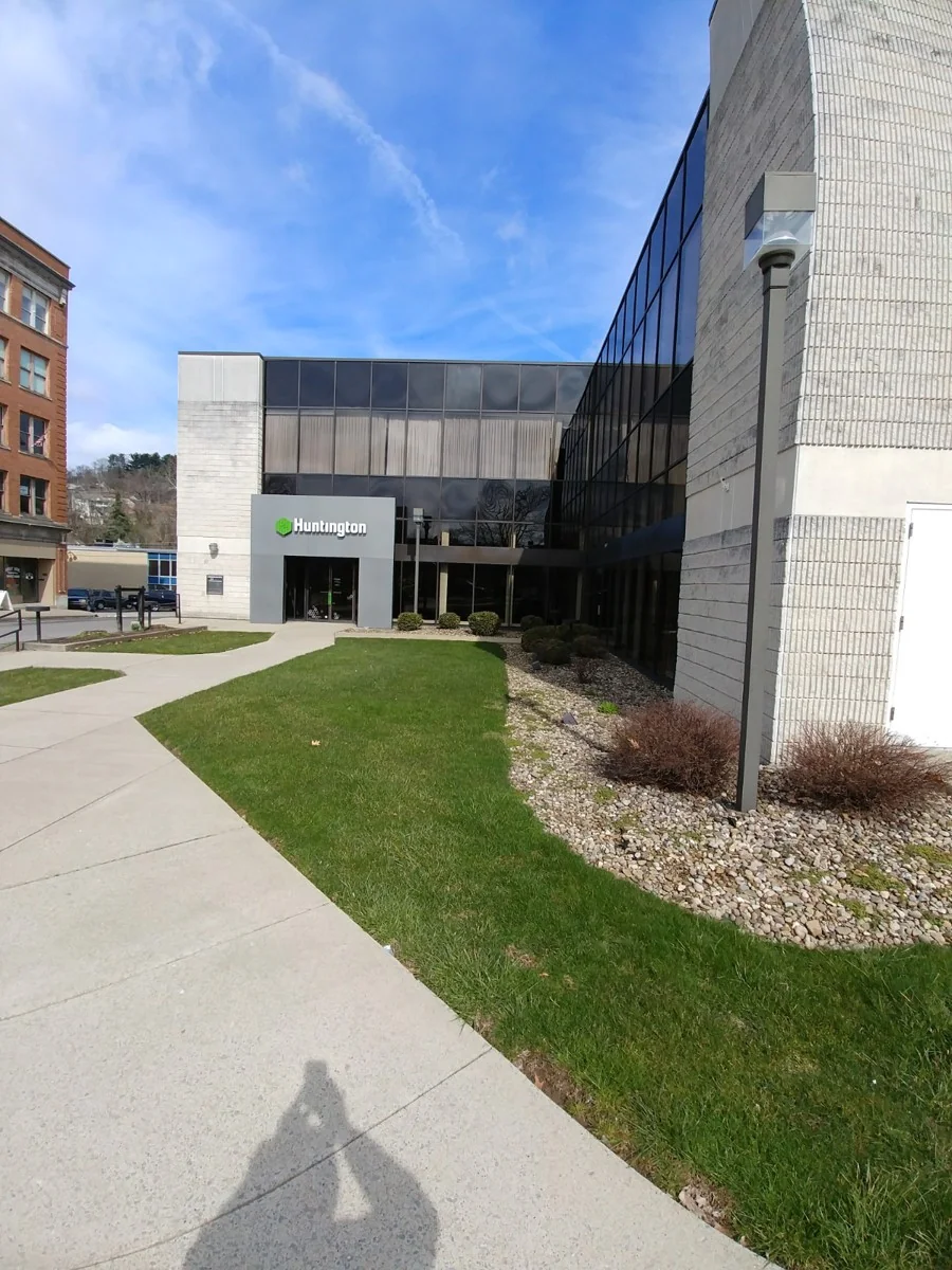 Office in Fairmont, WV — Lease in Fairmont, WV, photo 2 of 2