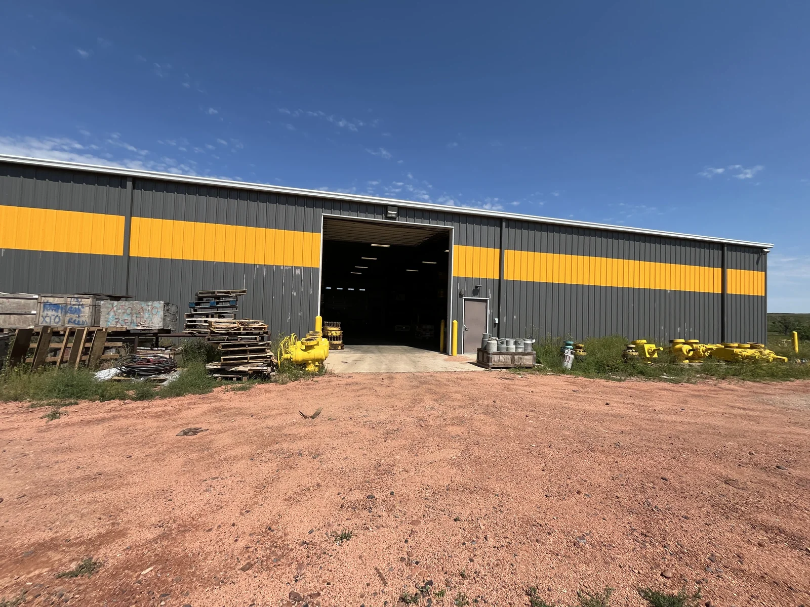 45K SF Industrial Facility on 20+ Acres — Sale in Watford City, ND, photo 7 of 8