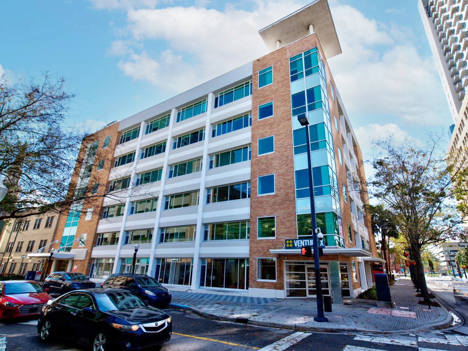 100 East Pine - photo 1 - Orlando, FL