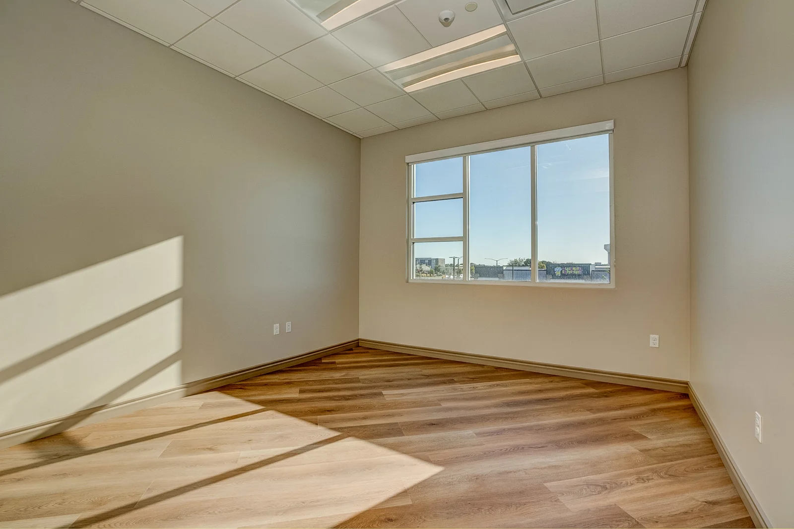 Crossroads Commons — Lease in Loveland, CO, photo 6 of 8
