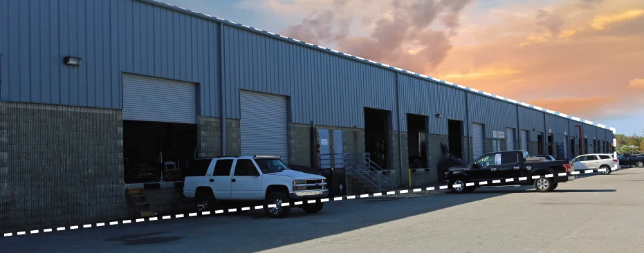 John Young Commerce Center — Lease in Orlando, FL, photo 1 of 1
