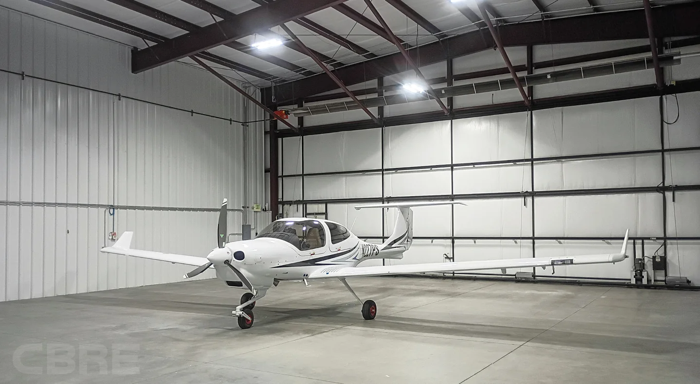 Gulfstream Hangar — Lease in Loveland, CO, photo 4 of 6