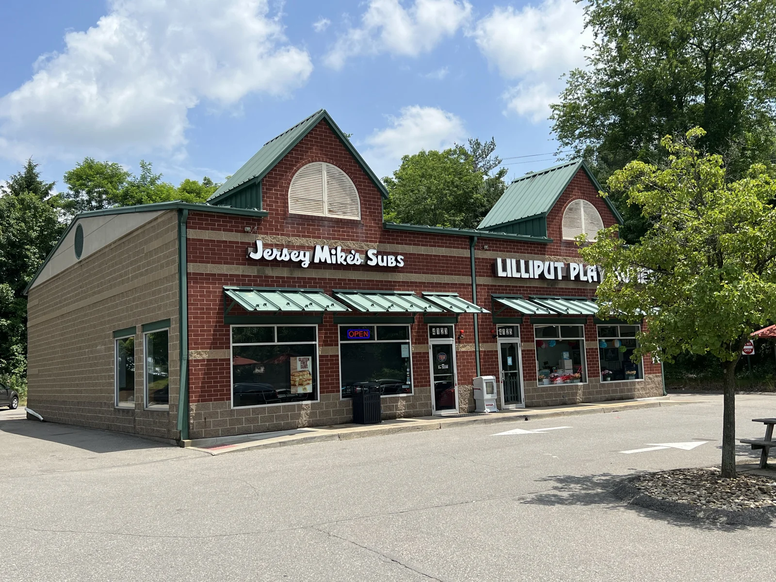 Waterdam Centre — Lease in Mcmurray, PA, photo 3 of 4