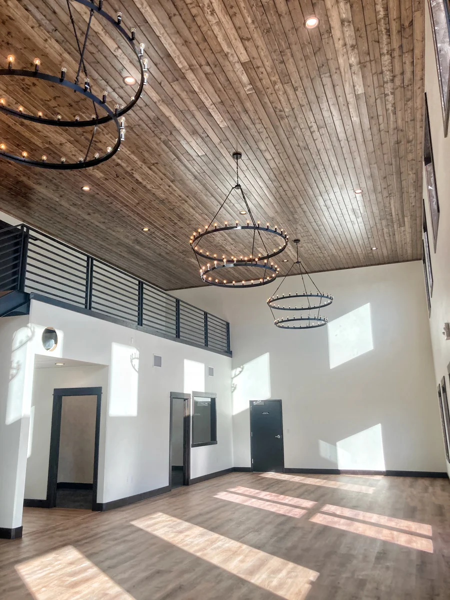 Yellowstone Regional Airport Hangar — Sale in Cody, WY, photo 5 of 6