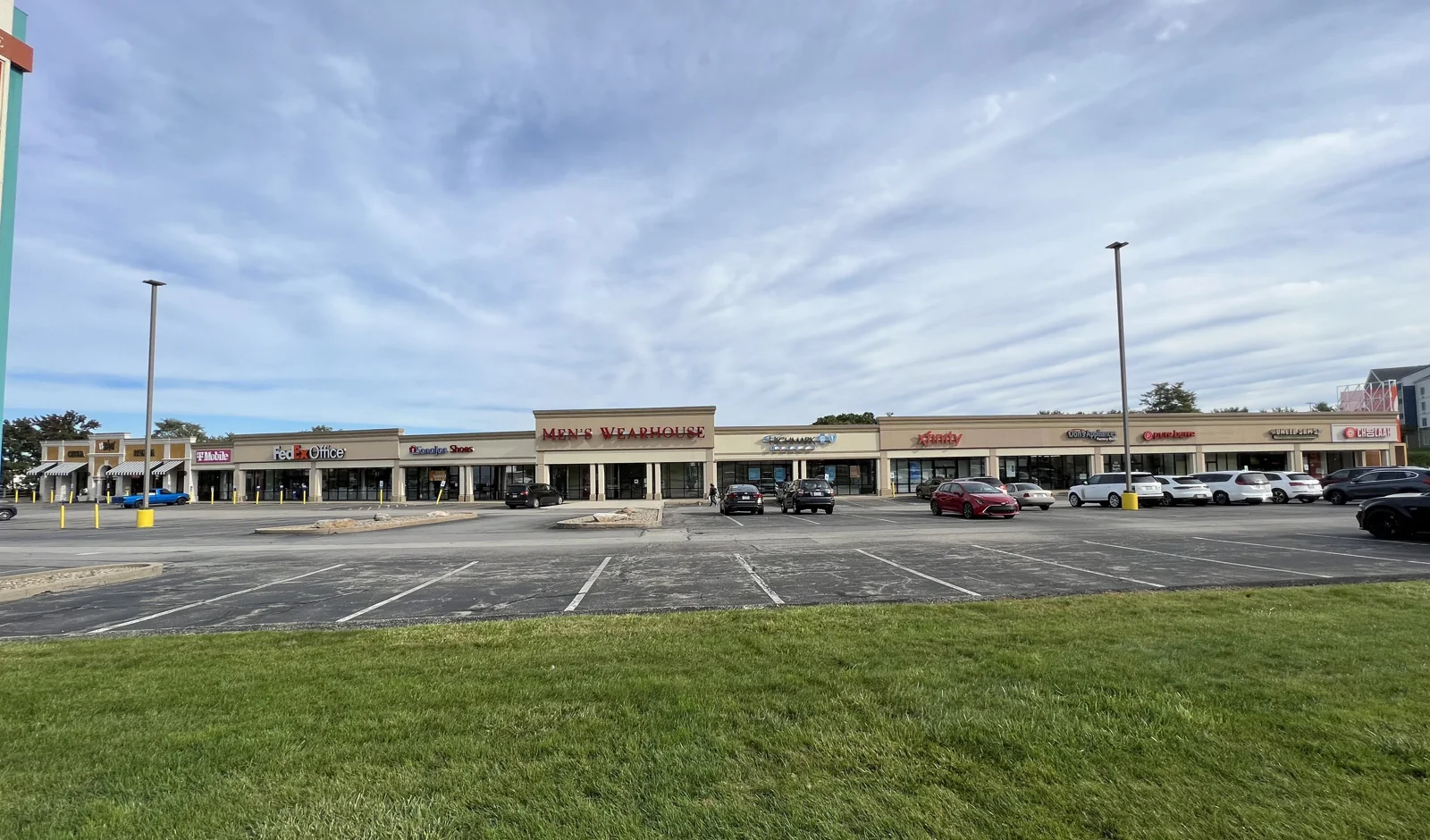 Lafayette Plaza — Lease in Pittsburgh, PA, photo 2 of 2