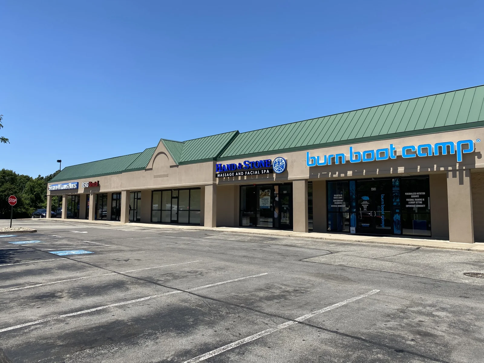 Summit Park Shoppes — Lease in Pittsburgh, PA, photo 2 of 3