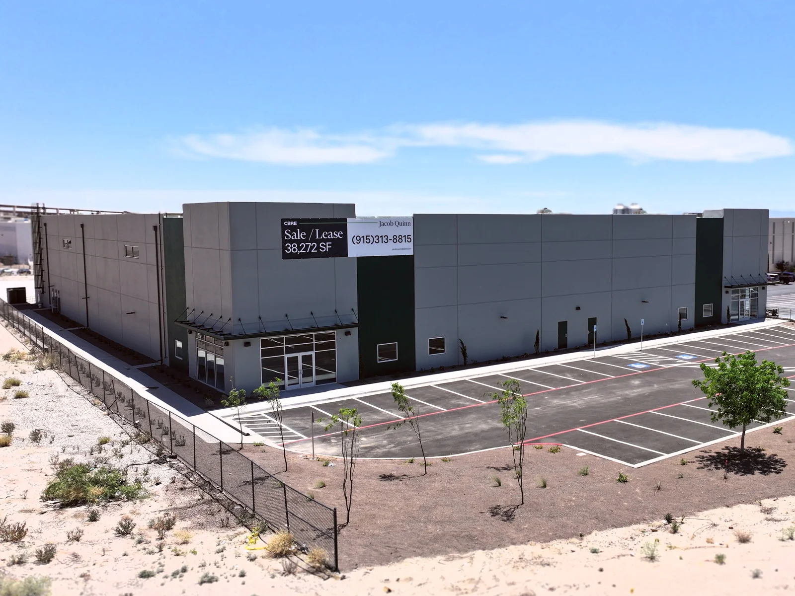 Cross-Border Industrial Building — Sale in El Paso, TX, photo 1 of 5