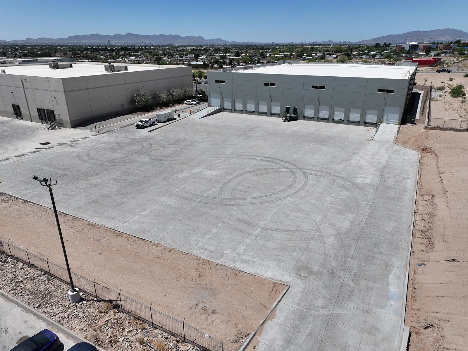Cross-Border Industrial Building — Sale in El Paso, TX, photo 3 of 5