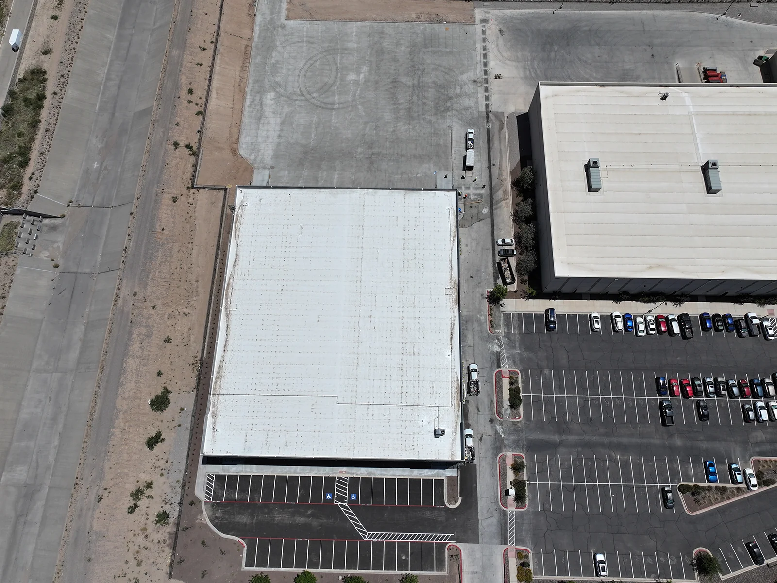 Cross-Border Industrial Building — Sale in El Paso, TX, photo 4 of 5