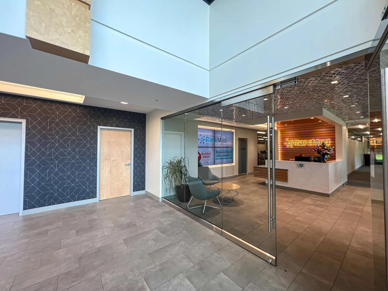 Office in Coraopolis, PA — Lease in Coraopolis, PA, photo 3 of 8