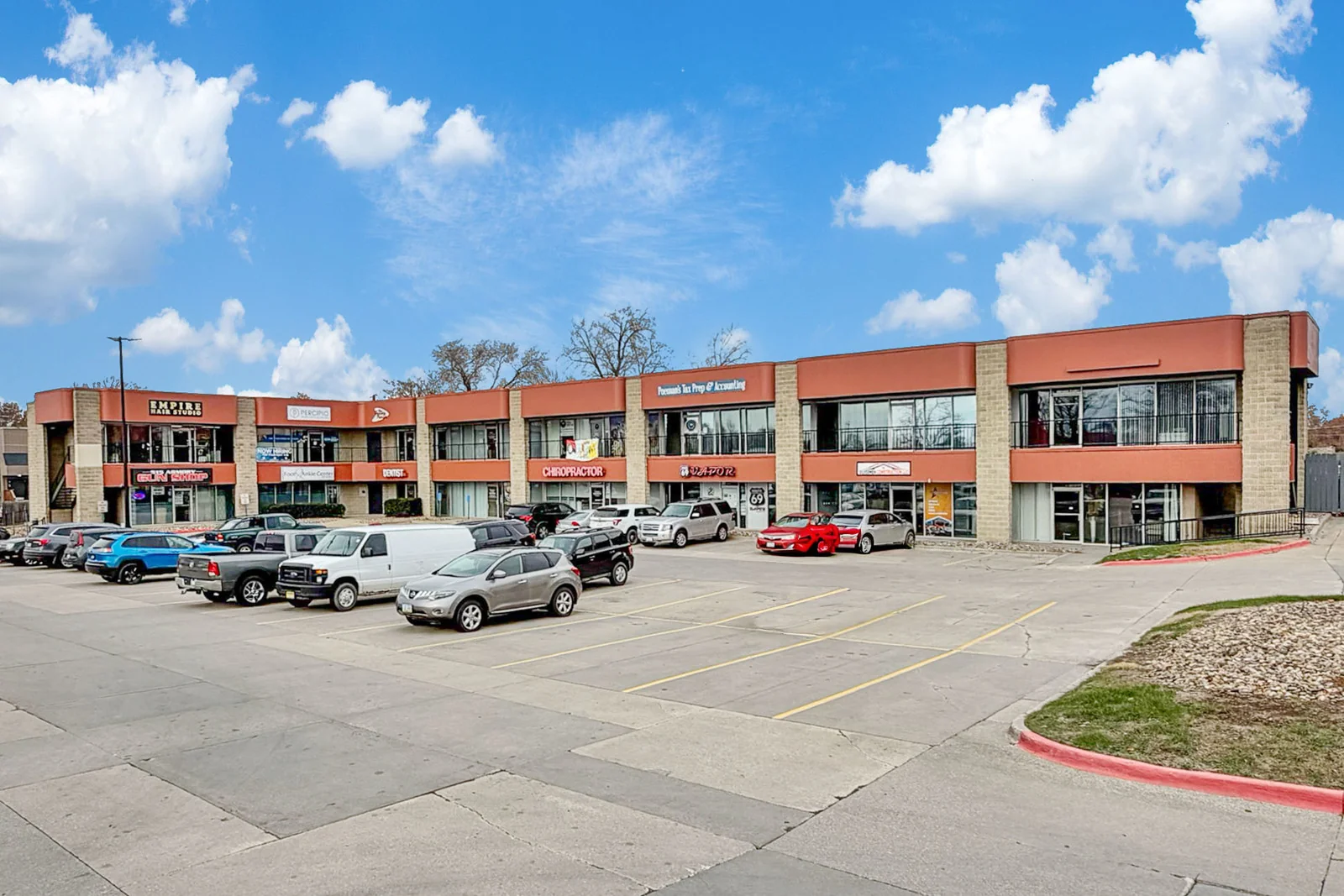 Airport Plaza