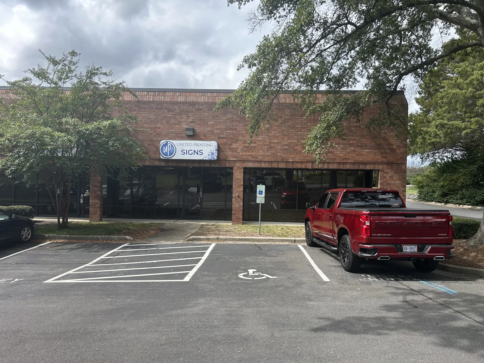 Industrial in Charlotte, NC — Lease in Charlotte, NC, photo 1 of 8