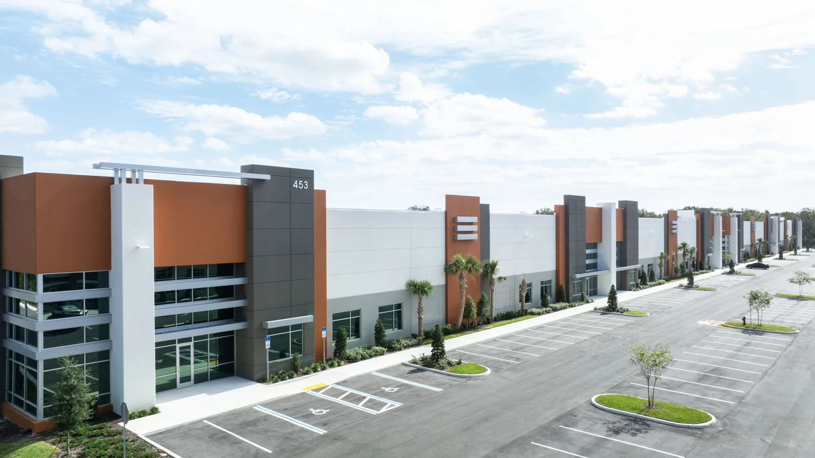 Commerce 429 — Lease in Apopka, FL, photo 2 of 5