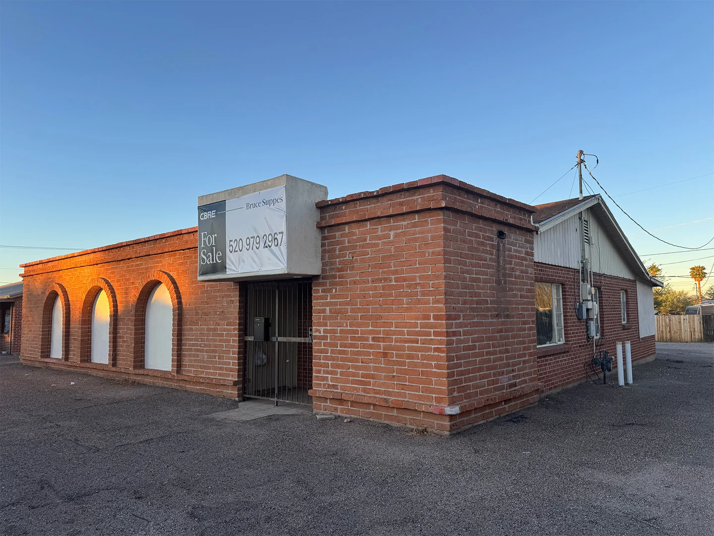Property in Unknown, XX - office in Tucson, AZ
