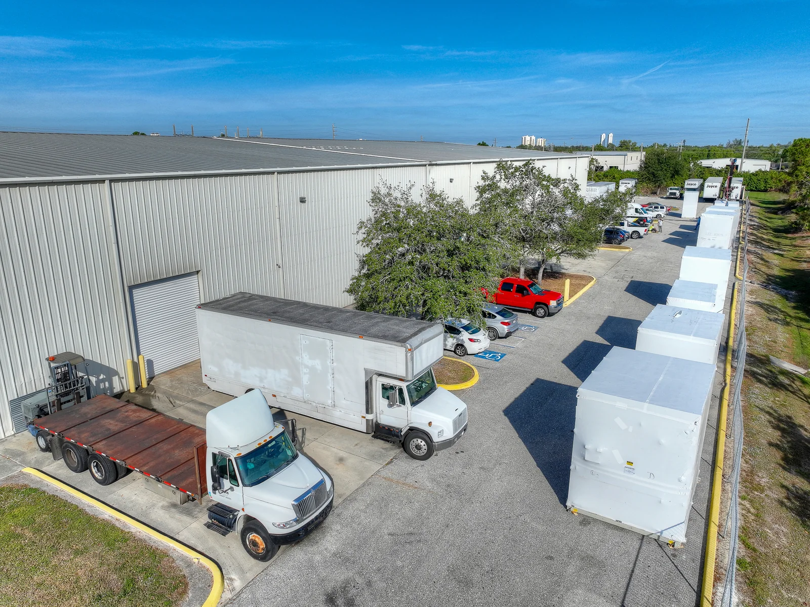 Industrial in Fort Myers, FL - photo 3 - Fort Myers, FL