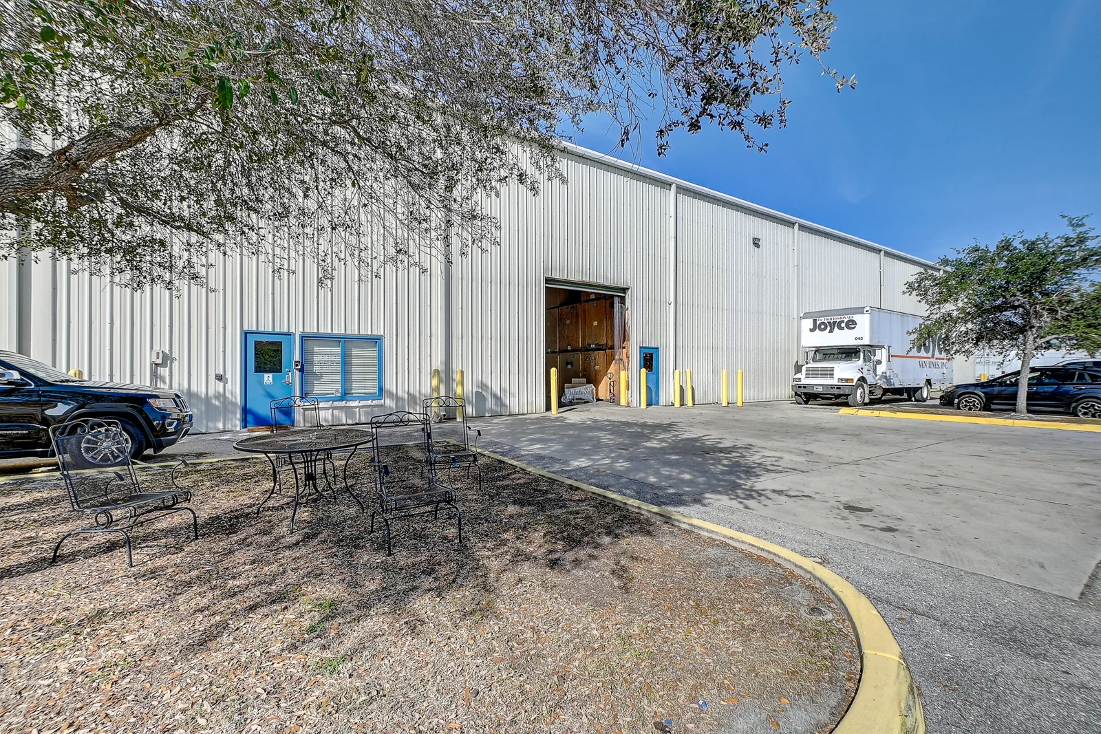 Industrial in Fort Myers, FL - photo 5 - Fort Myers, FL