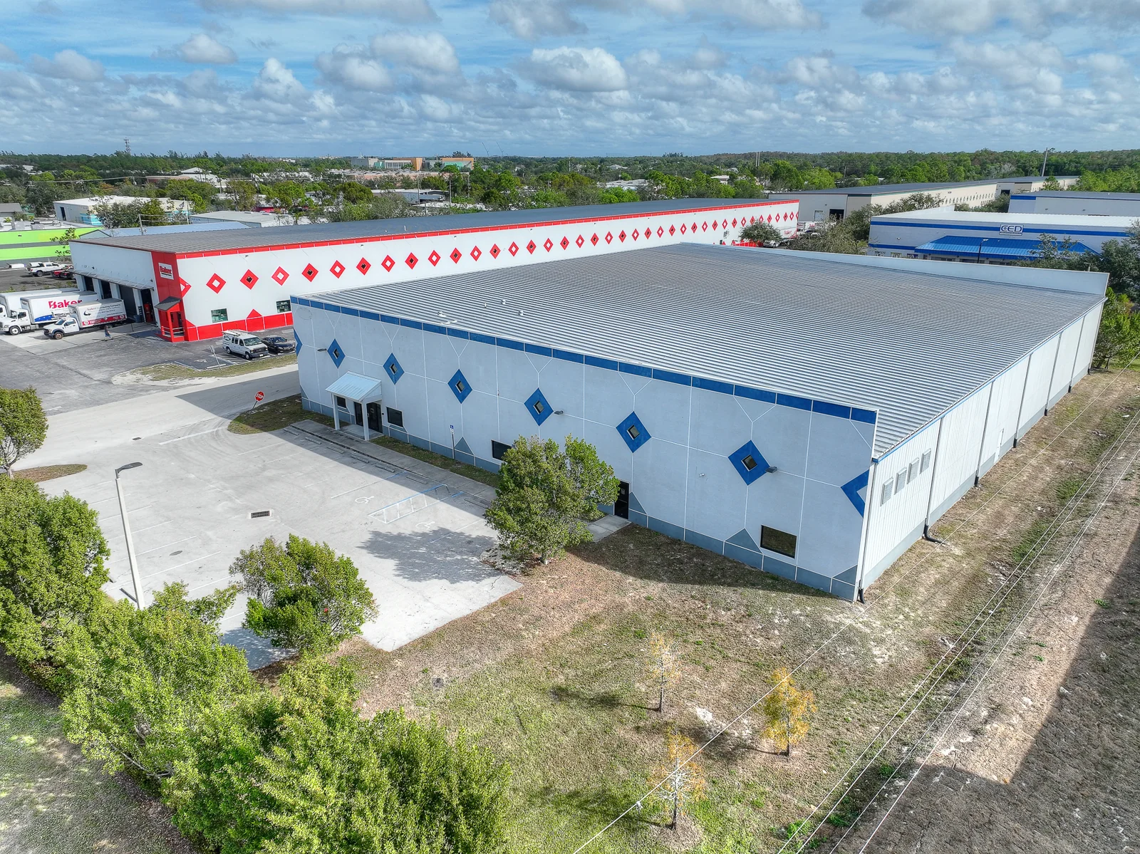 Industrial in Fort Myers, FL — Lease in Fort Myers, FL, photo 2 of 5