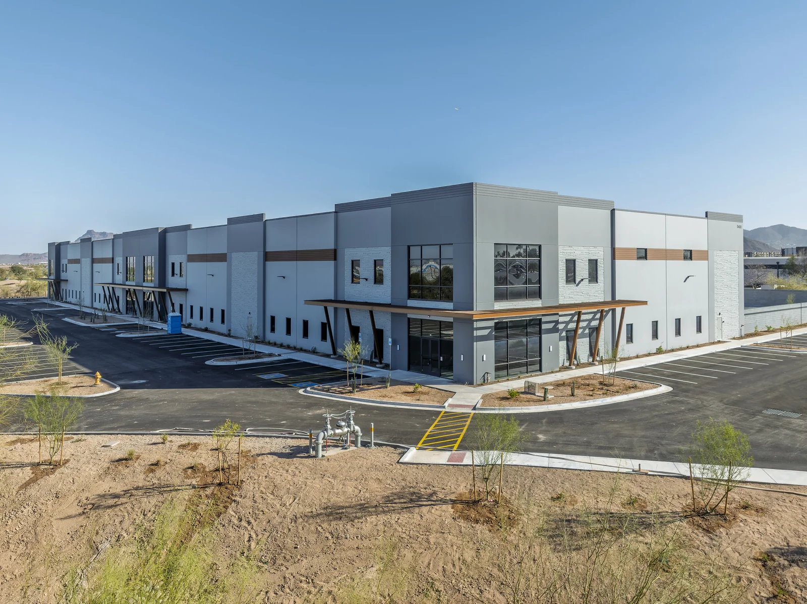 5400 E McDowell Rd - industrial in Mesa, AZ