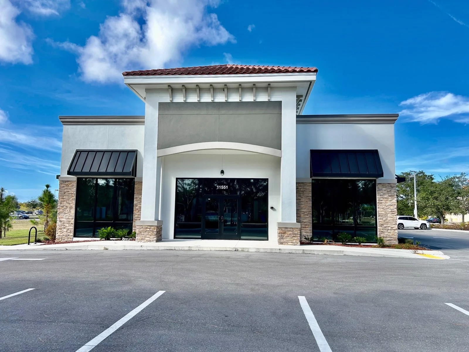 Medical / Dental Opportunity — Lease in Fort Myers, FL, photo 1 of 5