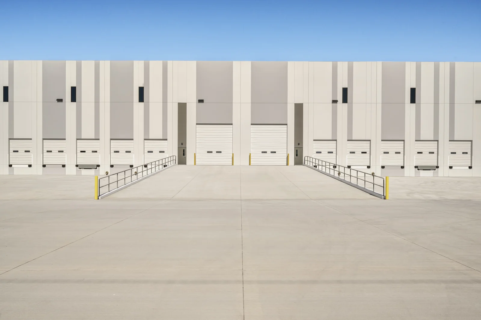 Industrial in Tempe, AZ — Sale in Tempe, AZ, photo 2 of 7