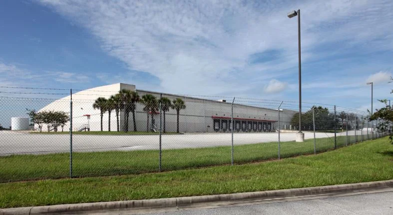 Industrial in Groveland, FL — Lease in Groveland, FL, photo 1 of 4