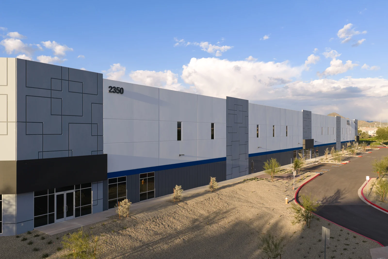 17 North Corporate Center — Sale in Phoenix, AZ, photo 1 of 2