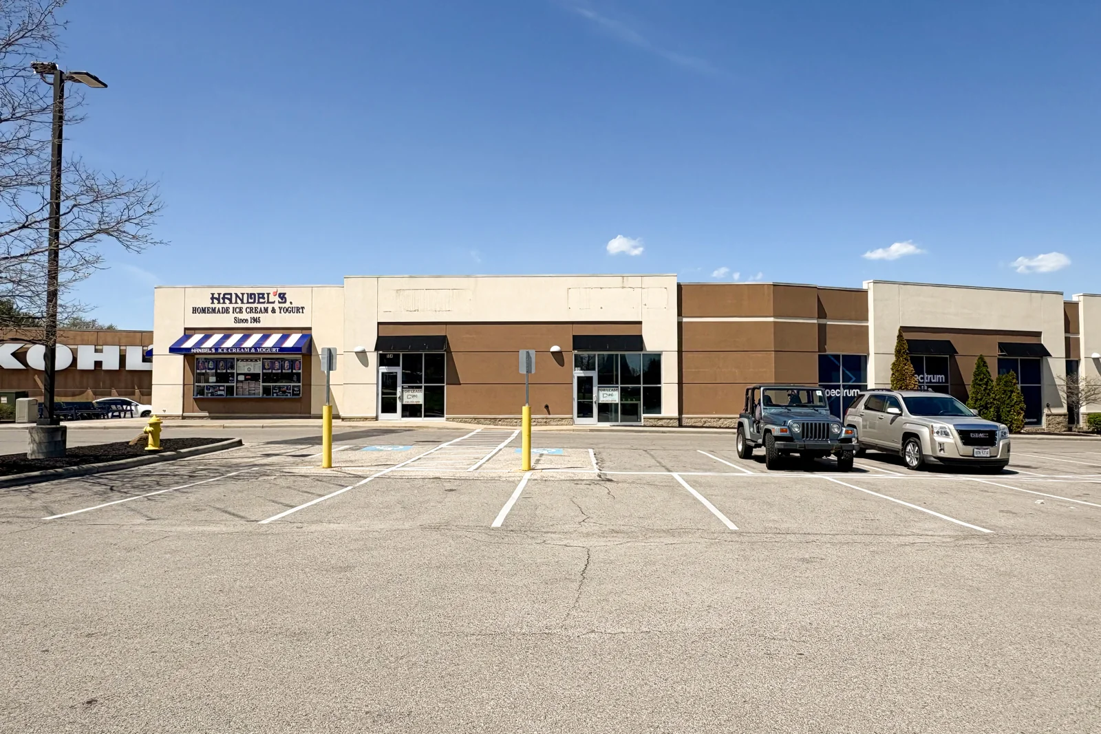 Hermitage Plaza — Lease in Hermitage, PA, photo 1 of 2
