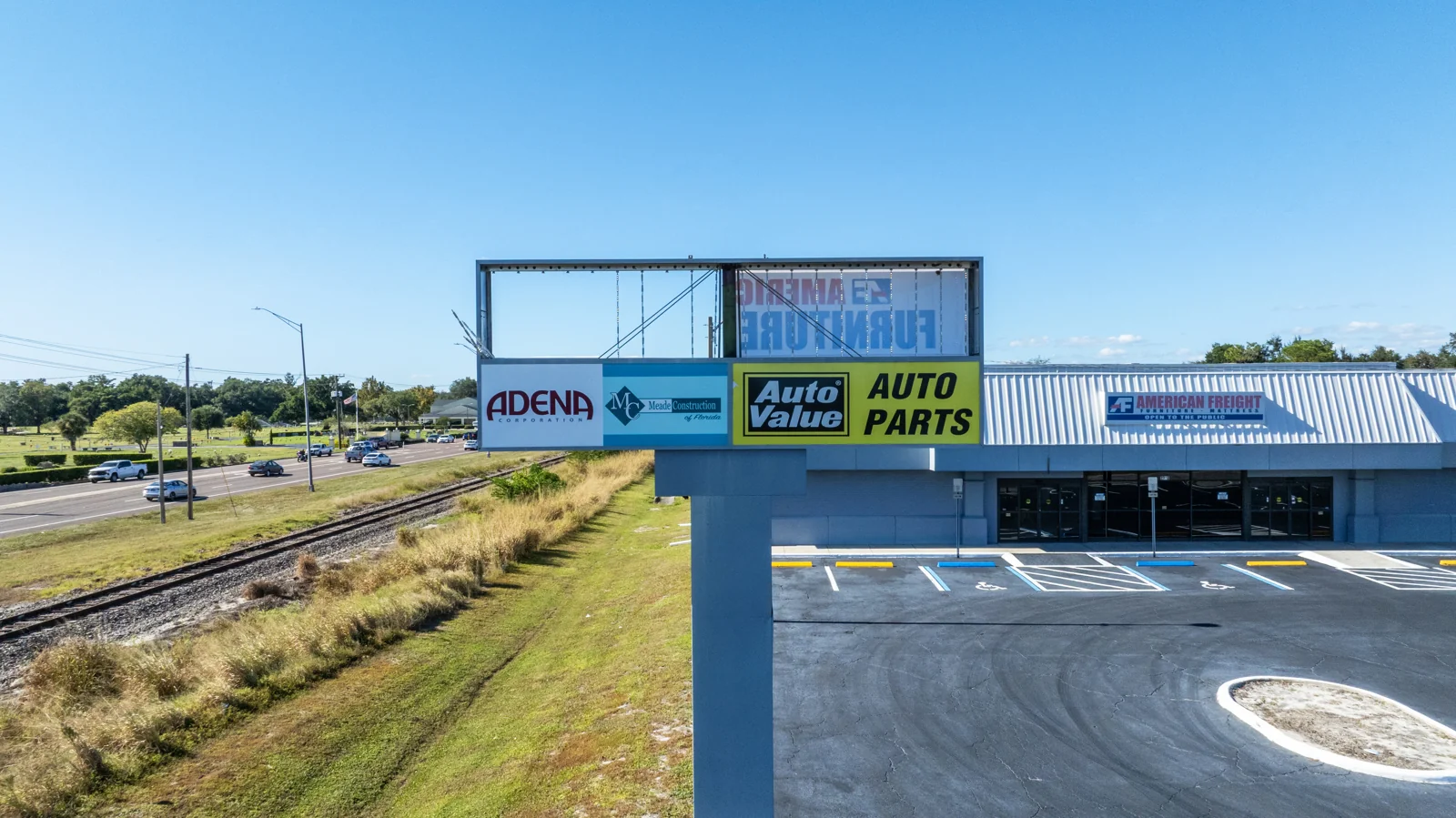 35K SF Warehouse & Showroom — Lease in Lakeland, FL, photo 2 of 8