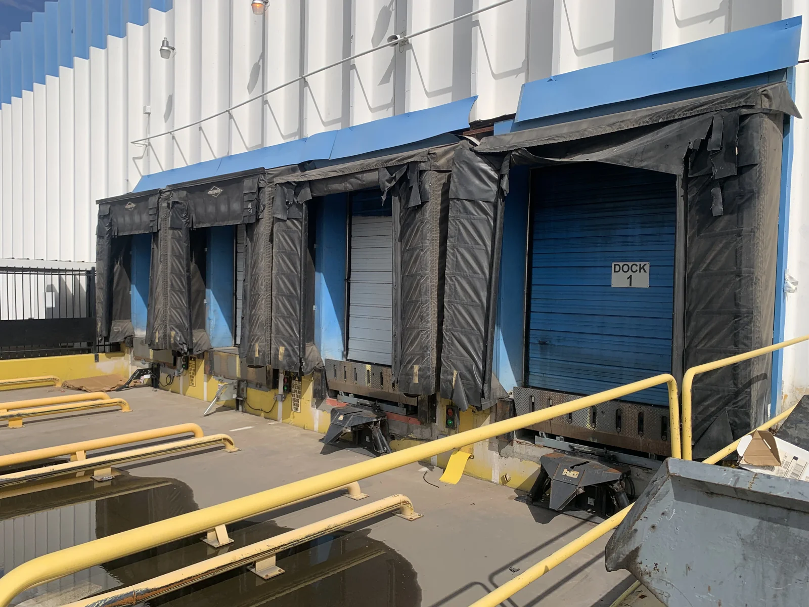 Industrial in Phoenix, AZ — Sale in Phoenix, AZ, photo 2 of 4