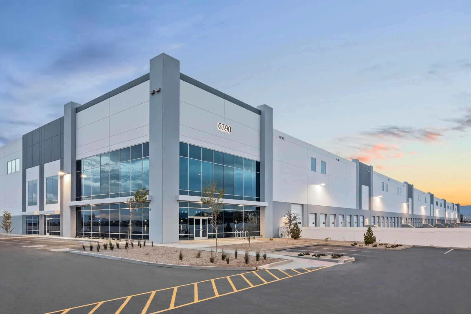 Peoria Logistics Park — Sale in Peoria, AZ, photo 1 of 1