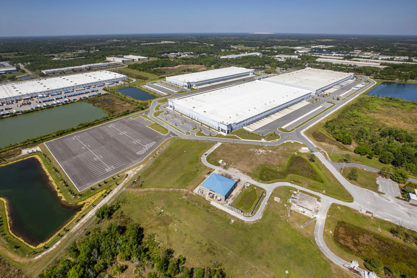142 Trailer Parking Spaces Available | Lit Parking Lot — Lease in Lakeland, FL, photo 2 of 2