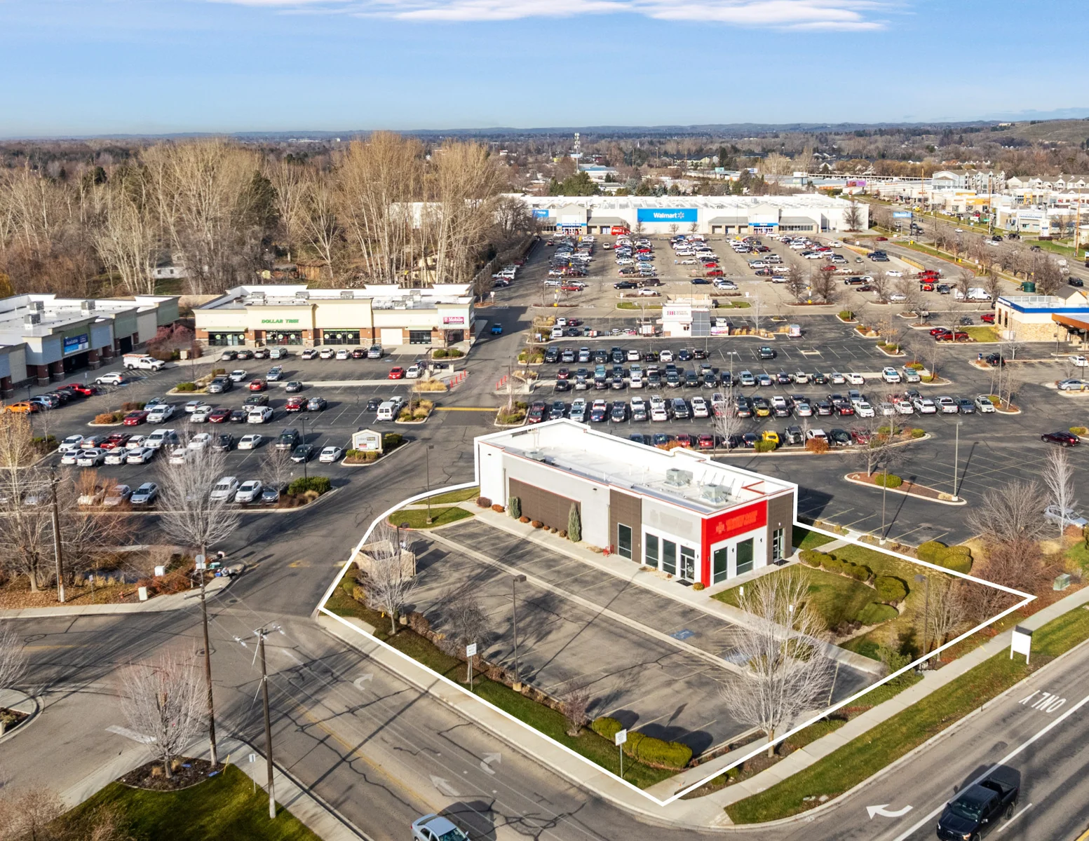 Prime Boise Corner with High Visibility: Medical or Retail Space