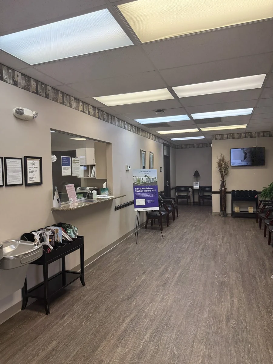 Big Bend Professional Center - photo 3 - Gibsonton, FL