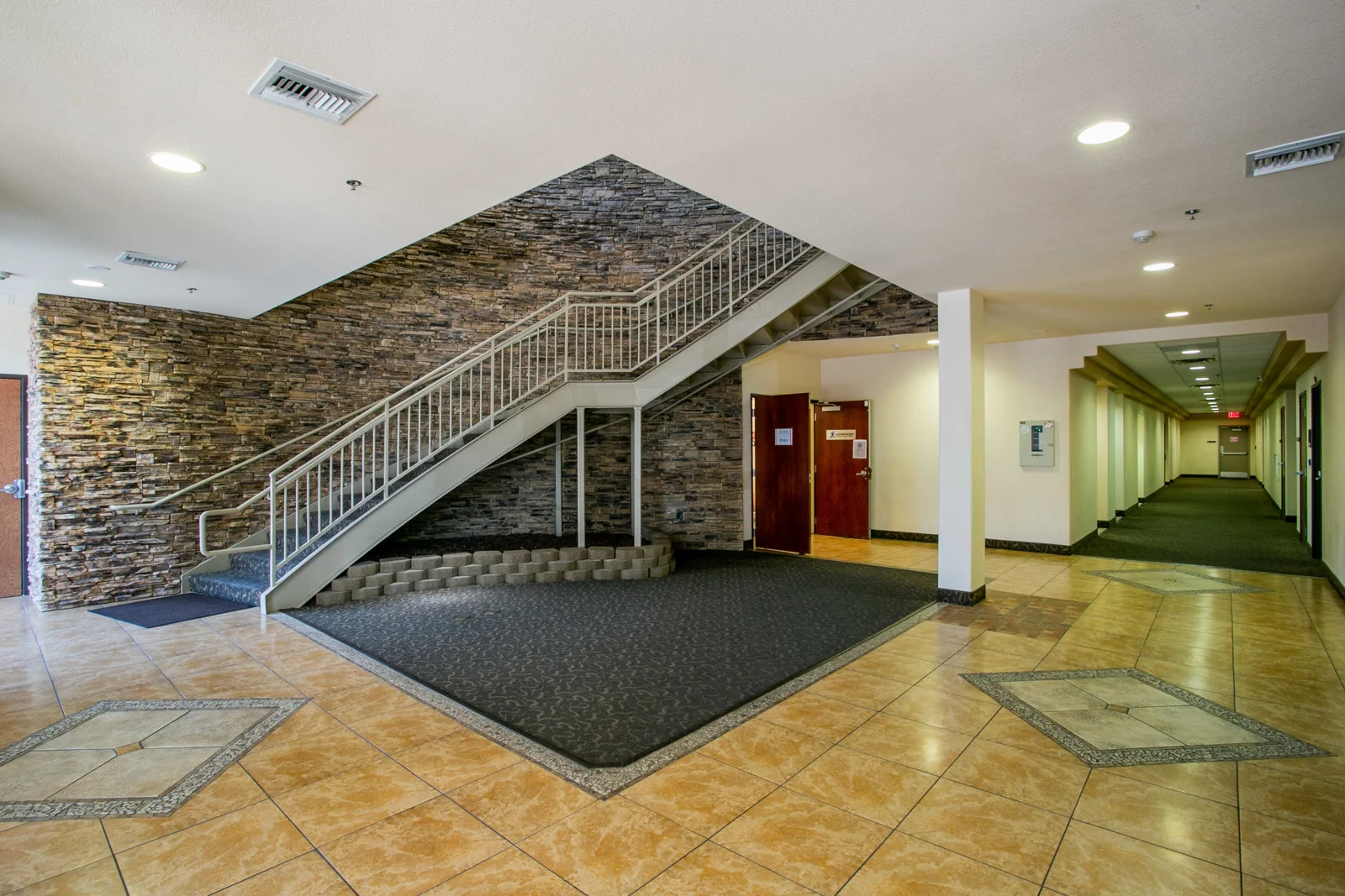 Willow Creek Siena Office Park — Sale in Henderson, NV, photo 3 of 8