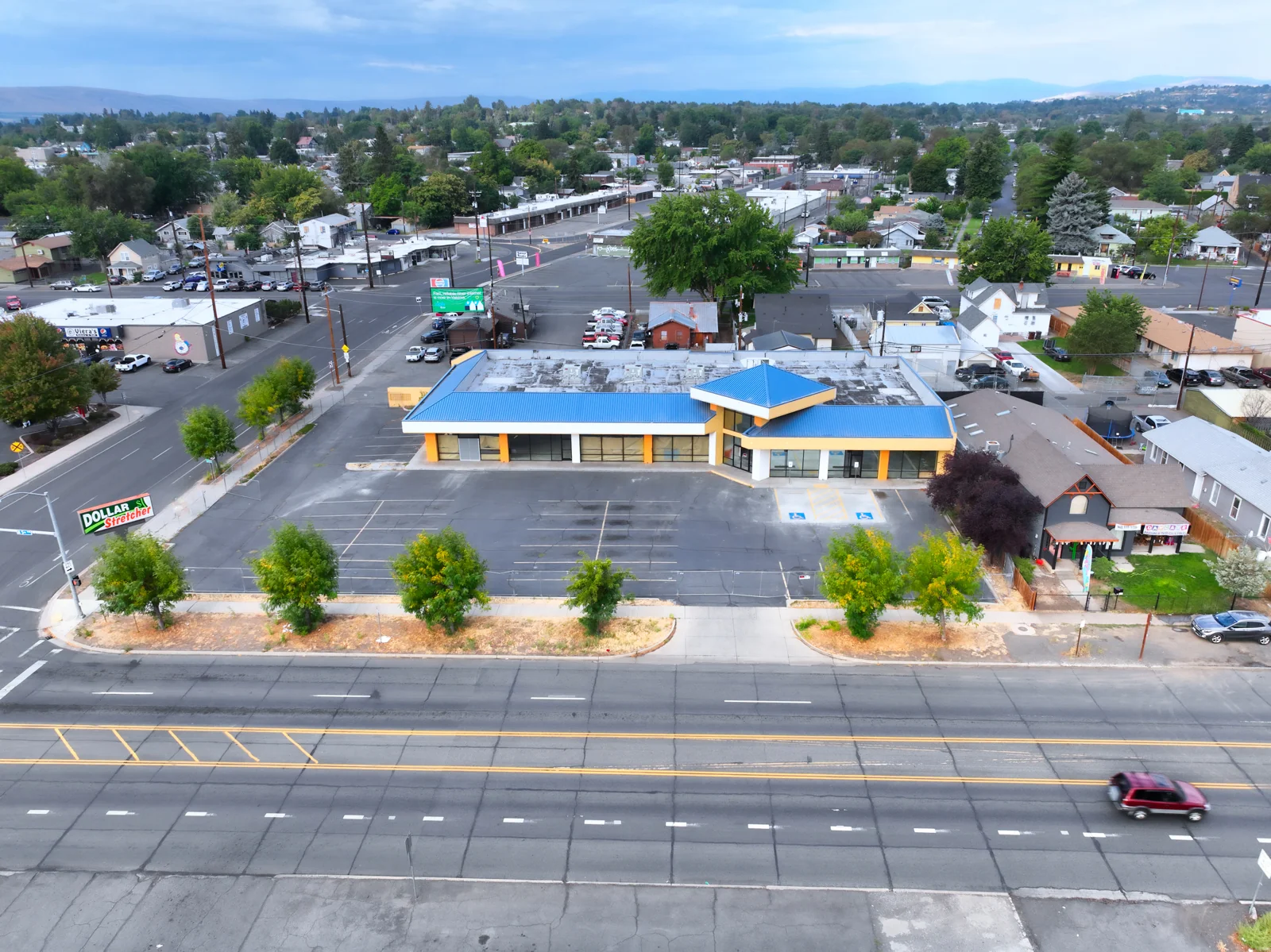 Dollar Tree - Yakima, Washington — Sale in Yakima, WA, photo 6 of 8