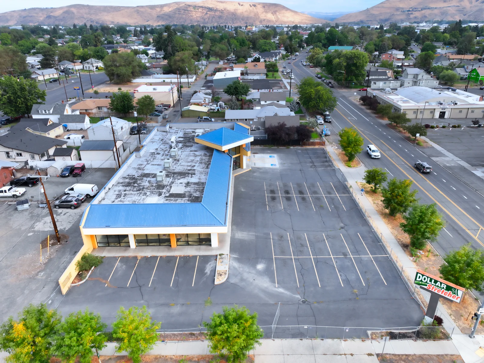 Dollar Tree - Yakima, Washington — Sale in Yakima, WA, photo 3 of 8