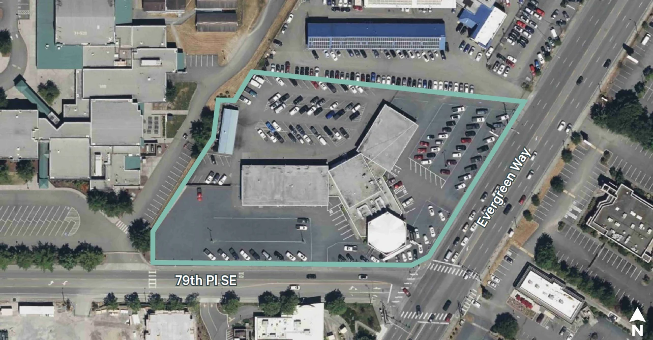 Retail in Everett, WA - photo 1 - Everett, WA