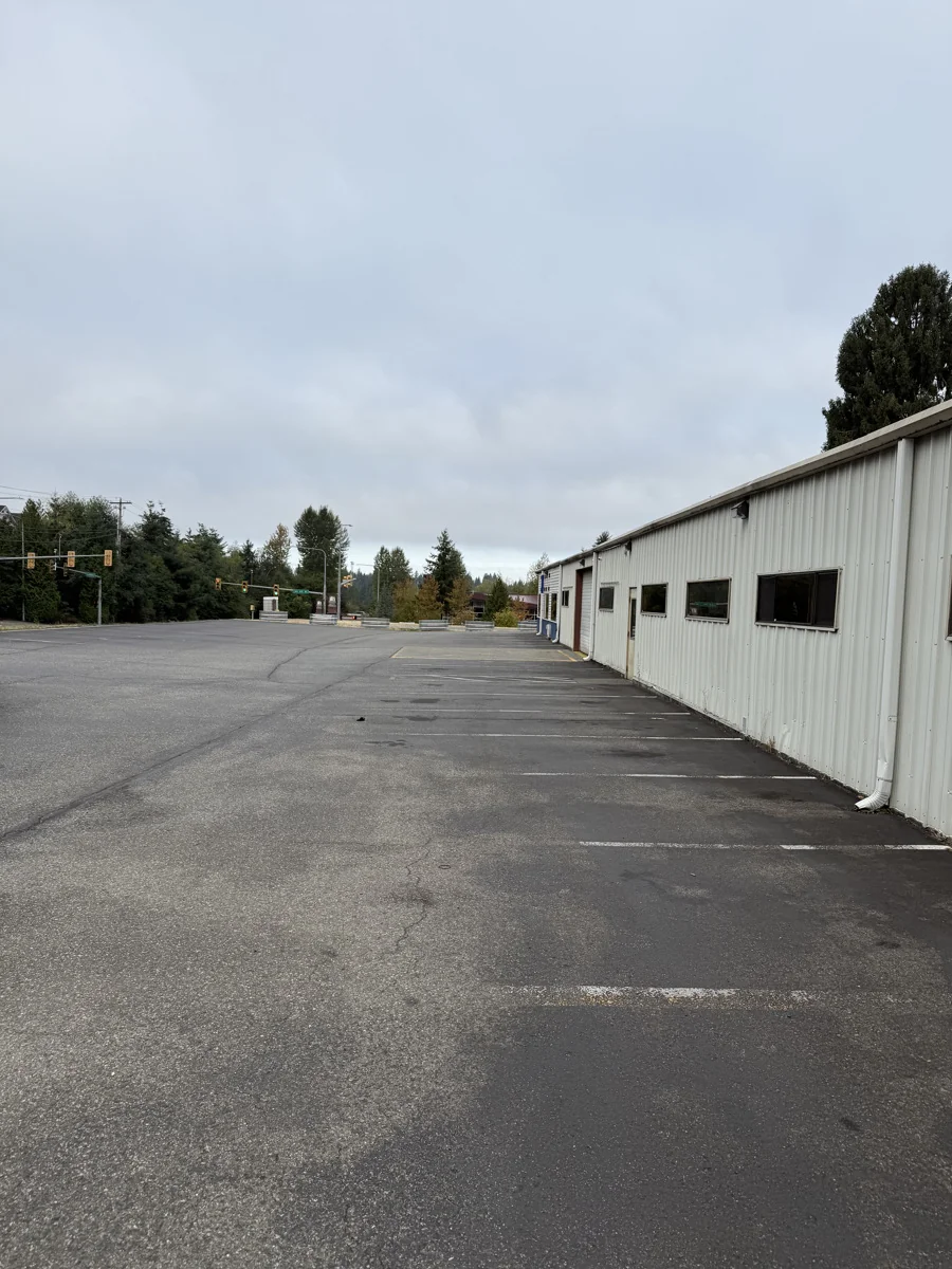 Former Universal Sheet Metal Building — Sale in Woodinville, WA, photo 3 of 3