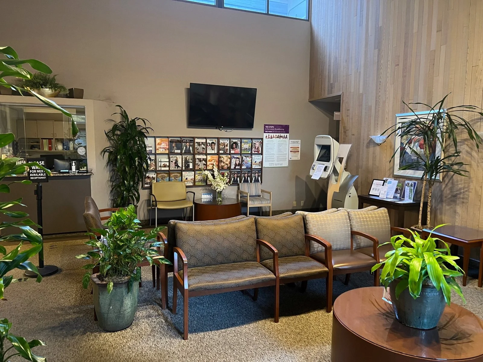 Healthcare in Renton, WA — Lease in Renton, WA, photo 2 of 6