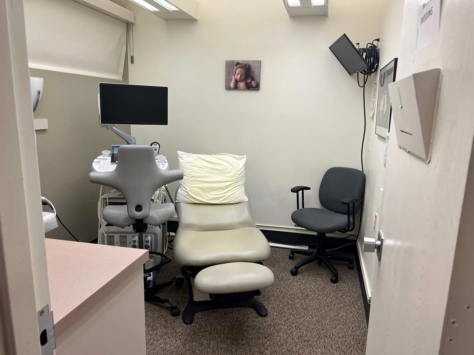 Healthcare in Renton, WA — Lease in Renton, WA, photo 4 of 6