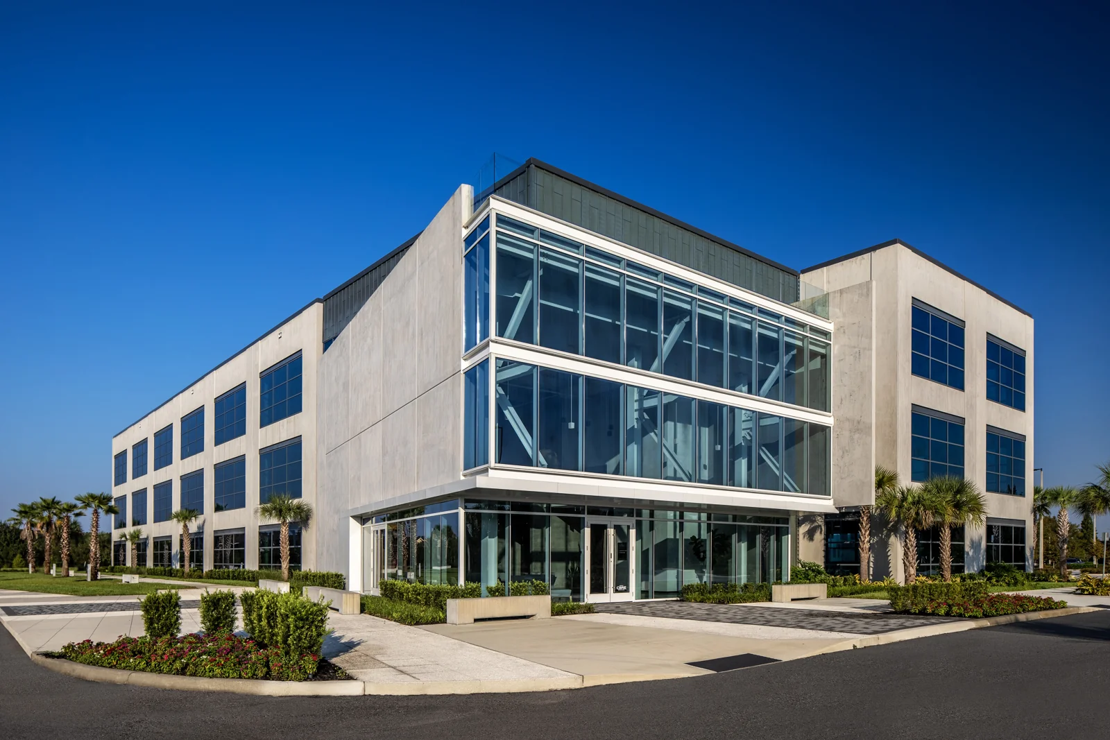 The Edison Suncoast — Lease in Lutz, FL, photo 1 of 8