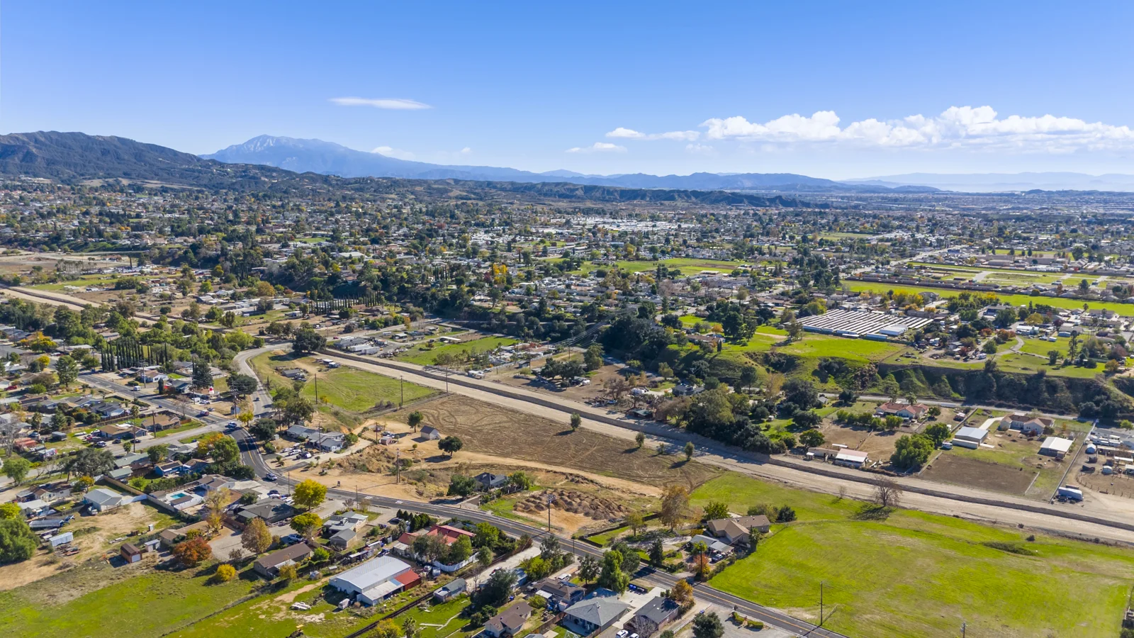 Property in Unknown, XX - photo 20 - Yucaipa, CA
